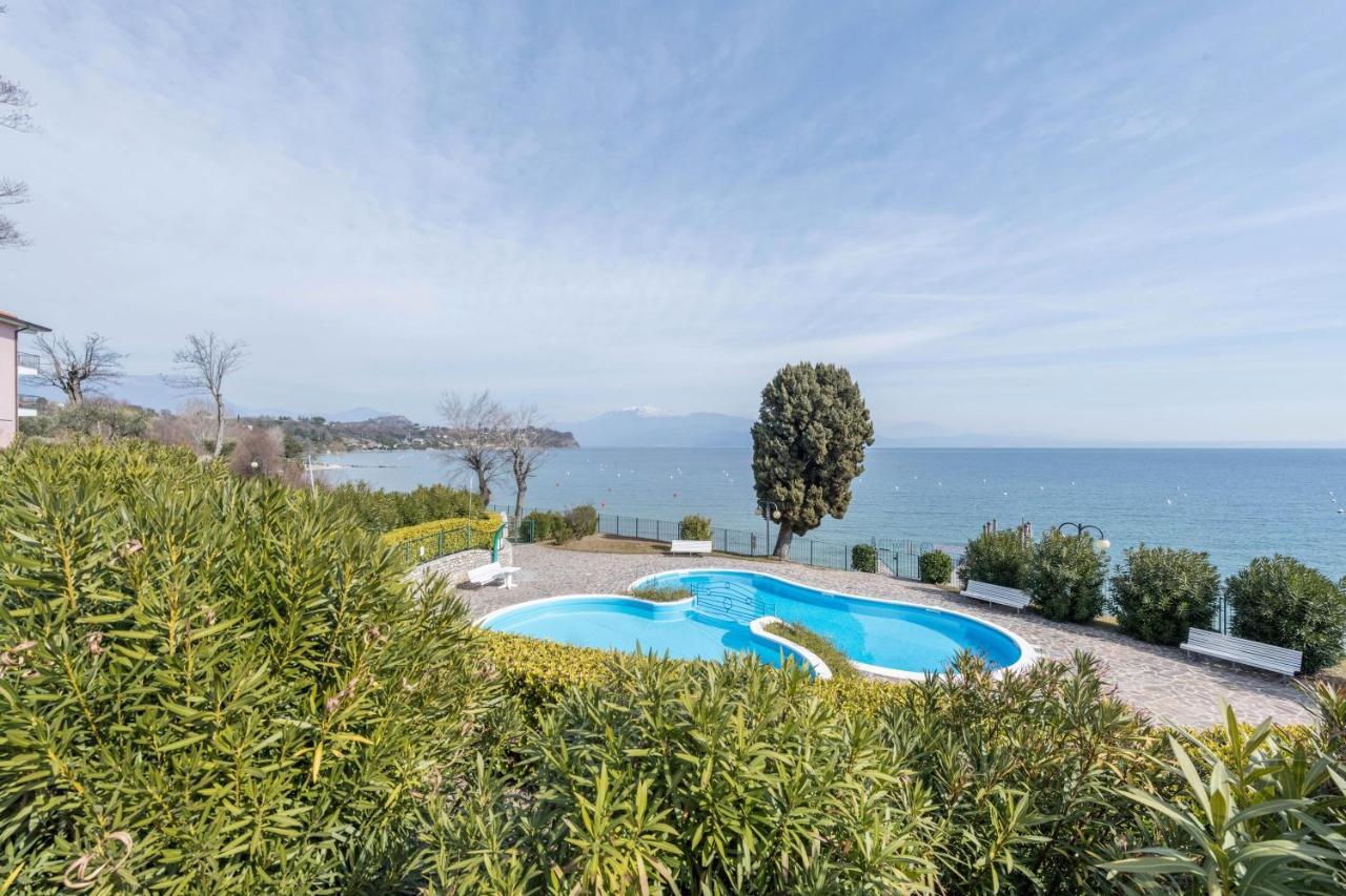 On The Beach Lake View Manerba del Garda Extérieur photo