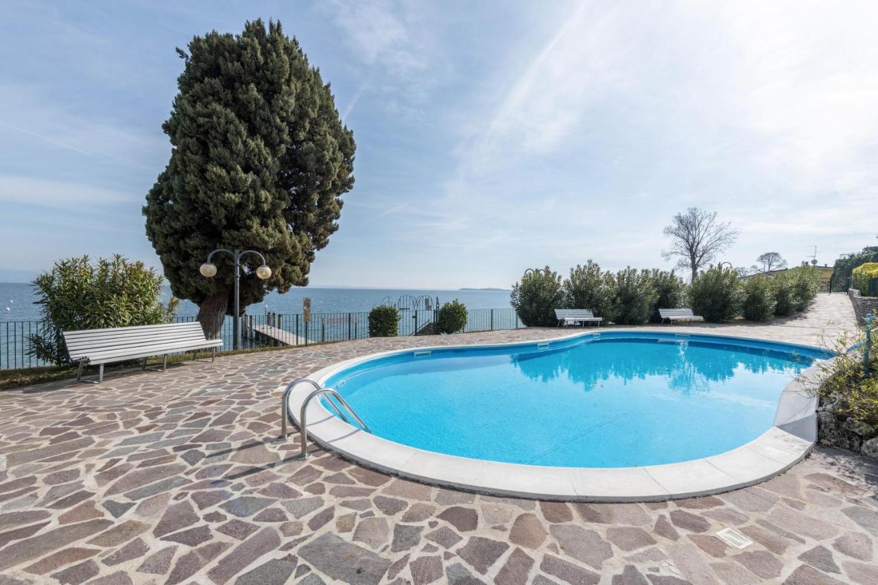 On The Beach Lake View Manerba del Garda Extérieur photo
