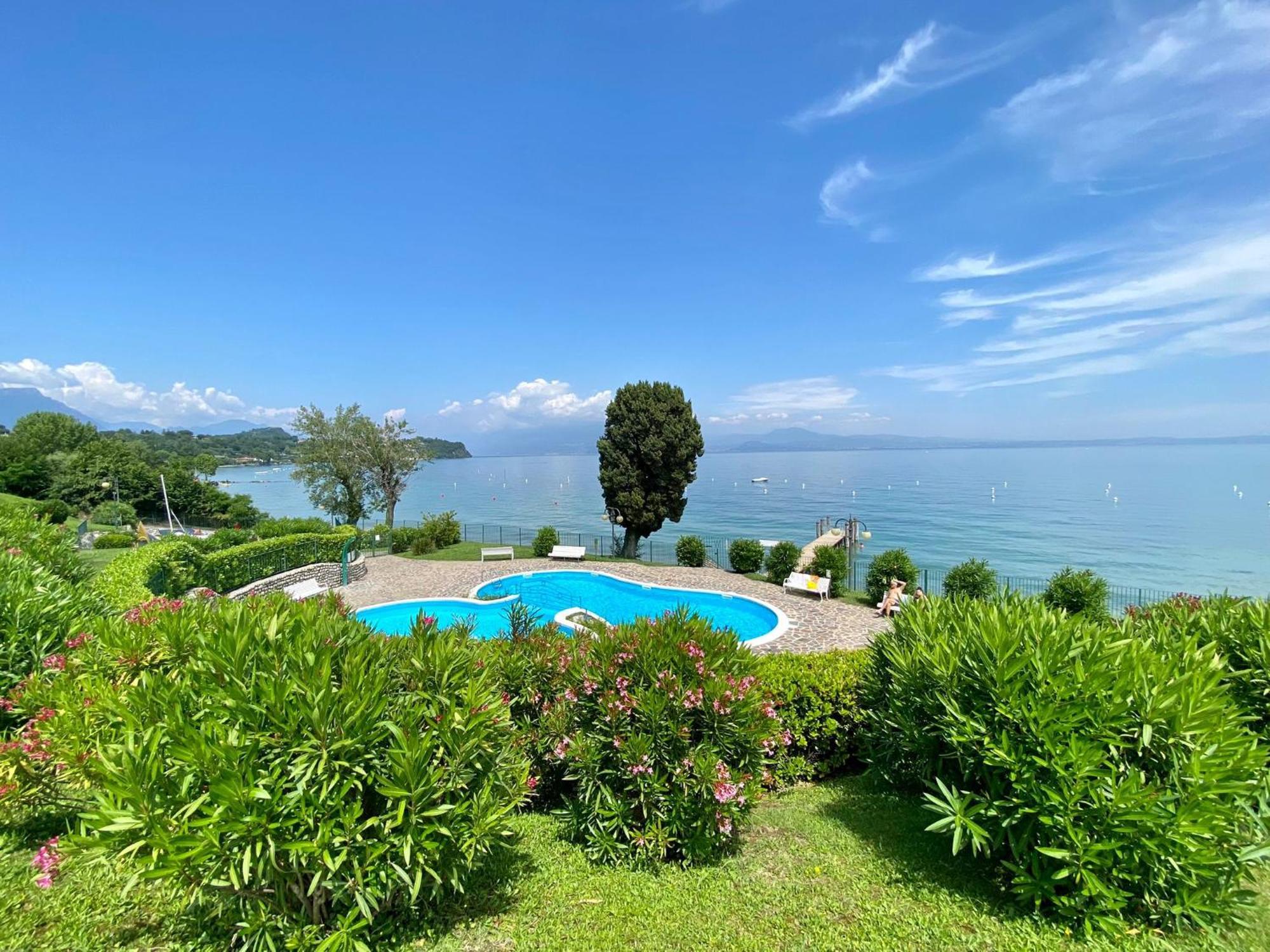 On The Beach Lake View Manerba del Garda Extérieur photo